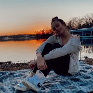 Meet your Posher, Ansleigh